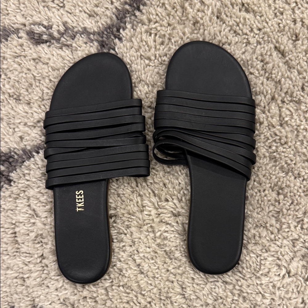 TKEES Black Strappy Slide Sandals Only worn inside house to try on